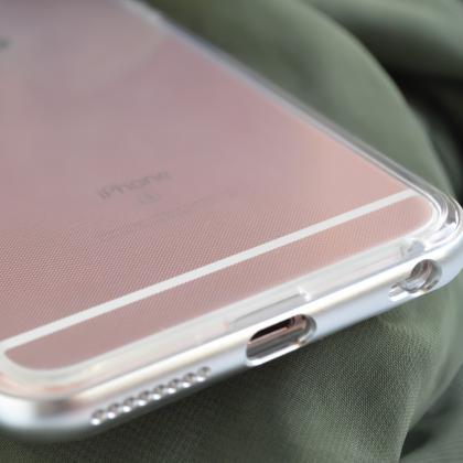 Silver Iphone 6 / Iphone 6 Plus Case Metal Bumper..
